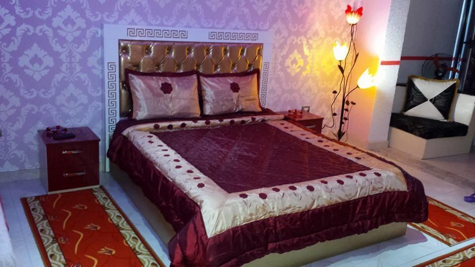 Hotel Buza New Shtoj Eksteriør billede